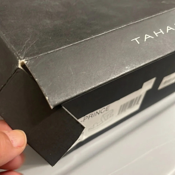 Tahari Black Wedge Platform Sandals Size 6 M - Picture 13 of 15